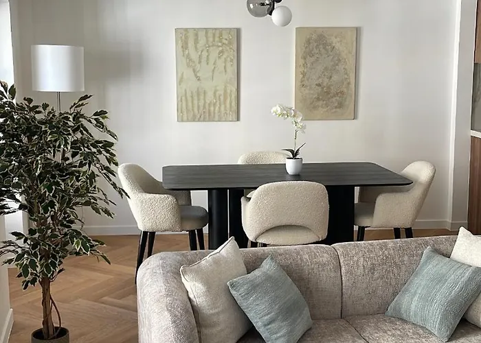 Neuf A 500m Des Champs-elysees Apartmán *
